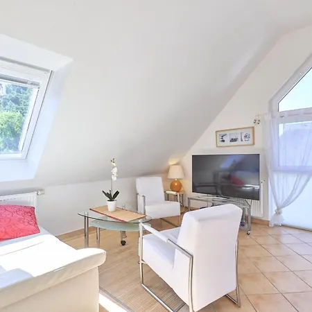 Apartman 104 5, Ginsterweg 1 E *